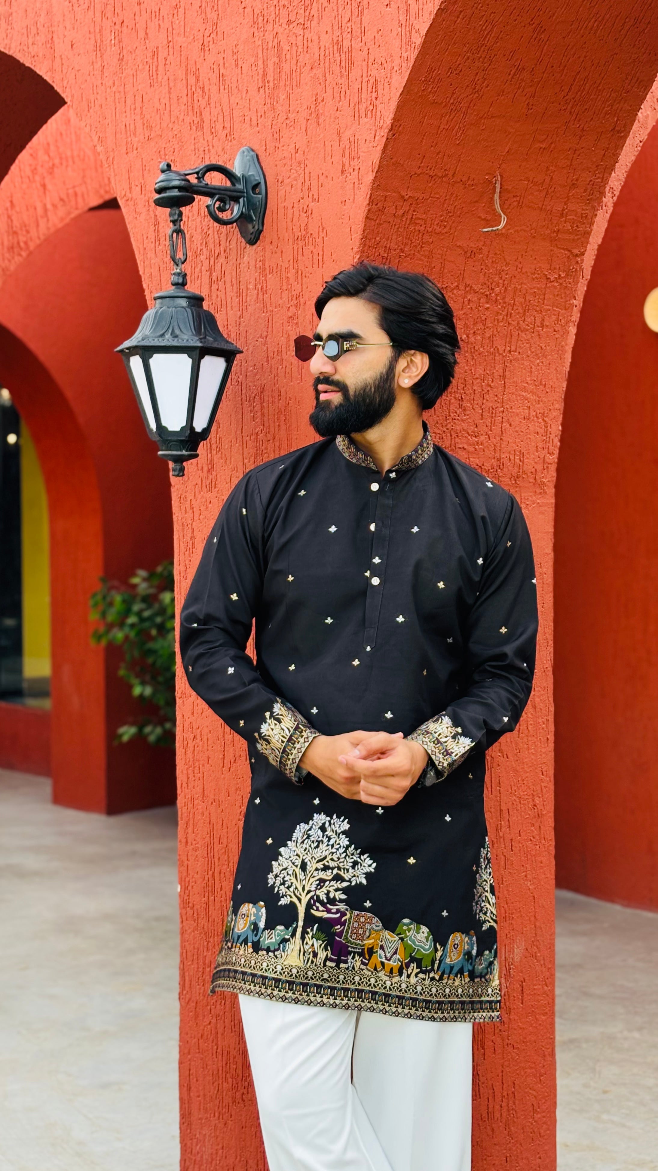 BLACK KALPRAAG – ELEPHANT PATTERN JACQUARD SHORT KURTA