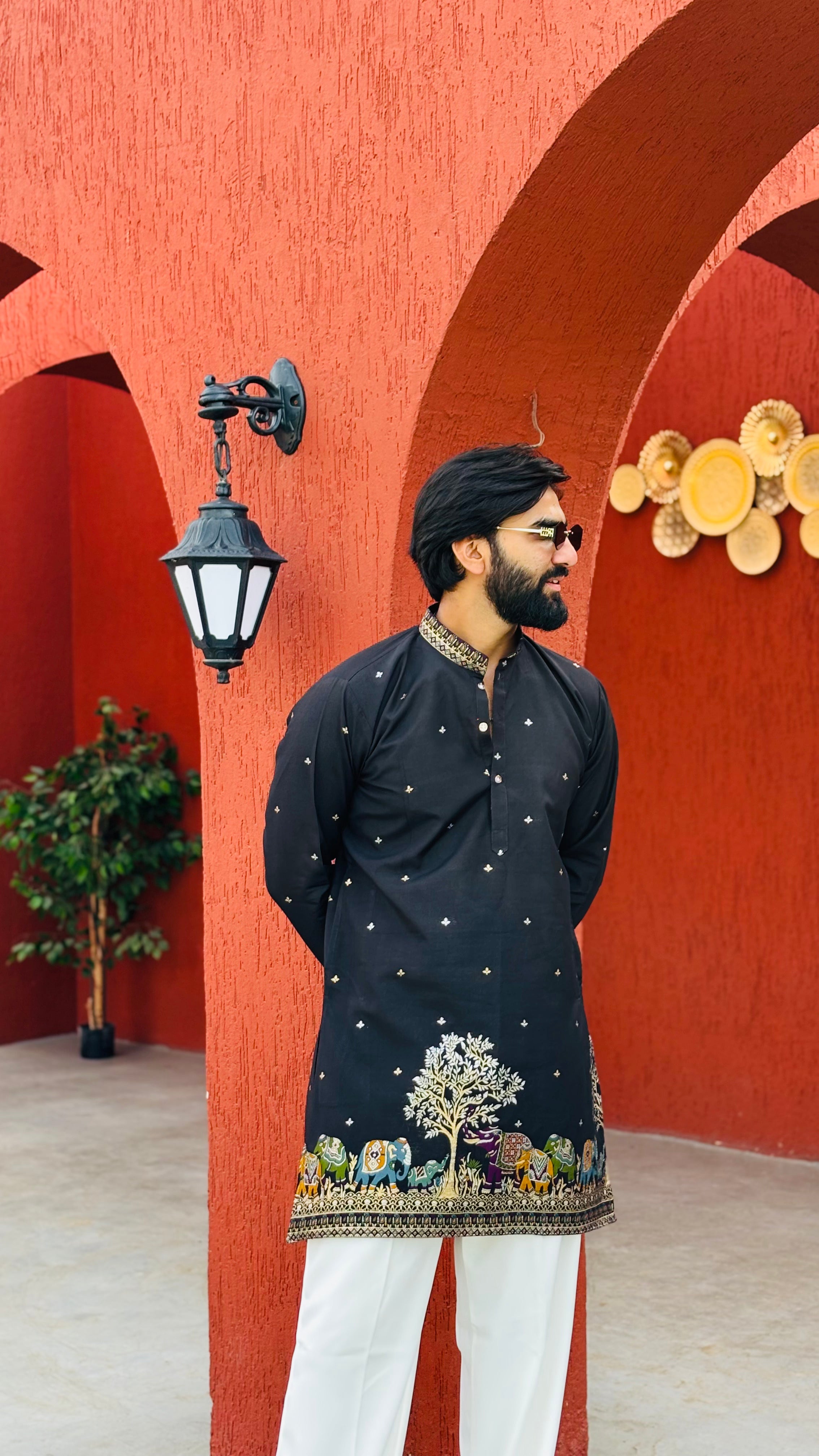 BLACK KALPRAAG – ELEPHANT PATTERN JACQUARD SHORT KURTA
