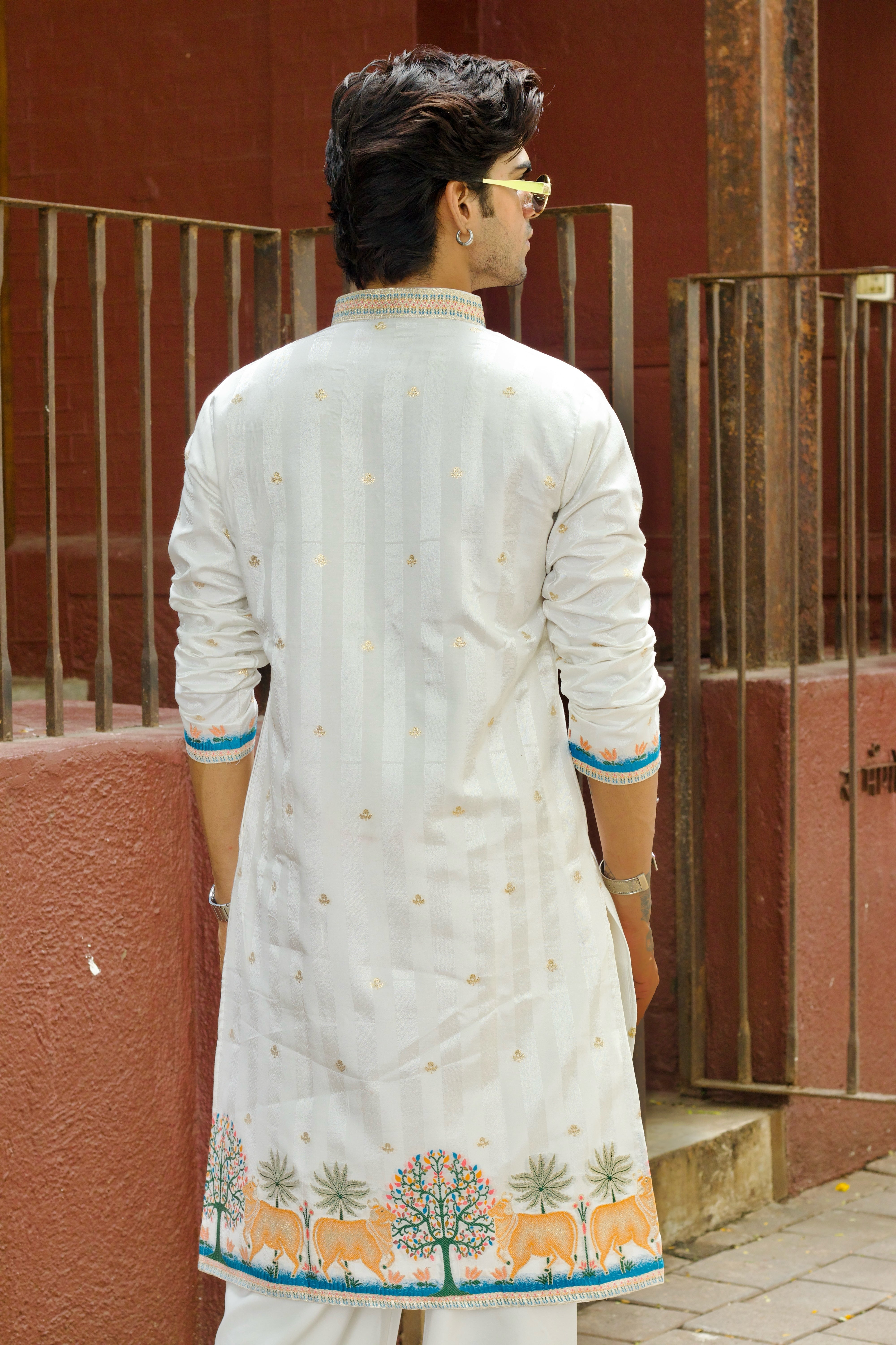 GAURI TRADITIONAL SELECTED JACQUARD DESIGNER KURTA