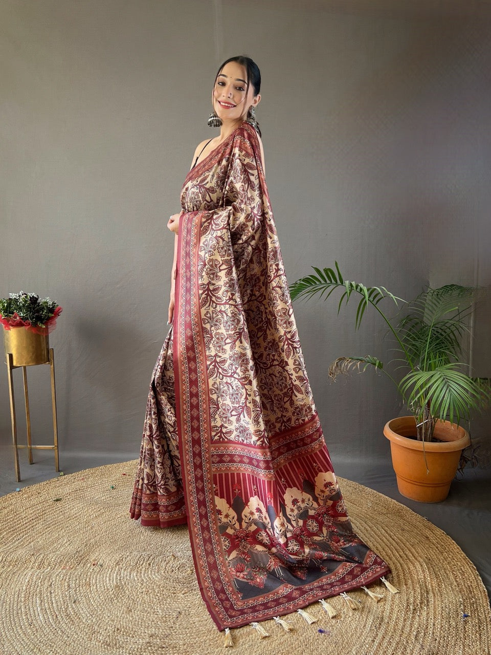 Cream & Maroon Kalamkari printed Saree