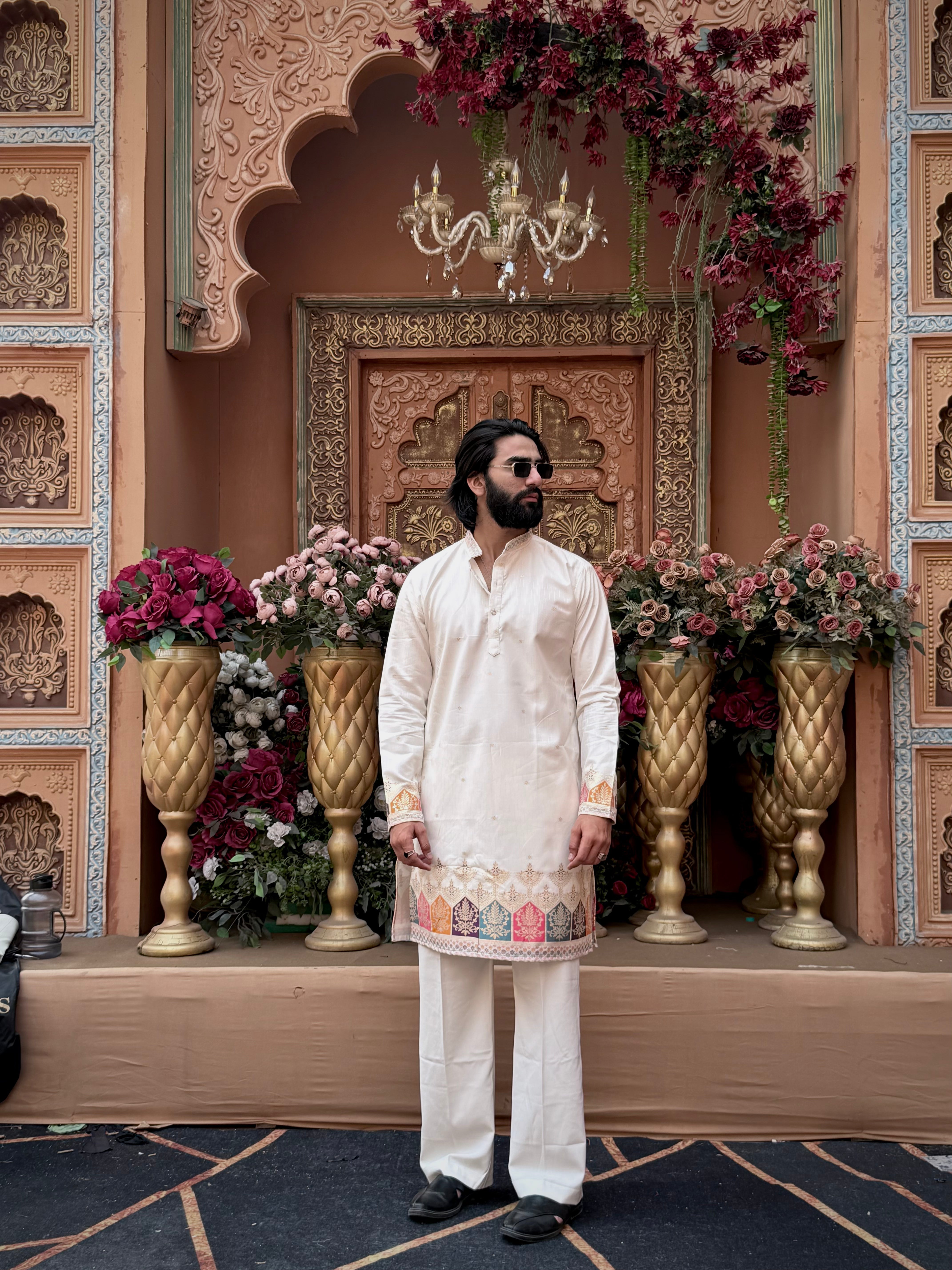 RANG MINARA GEOMETRIC PATTERN EXCLUSIVE KURTA