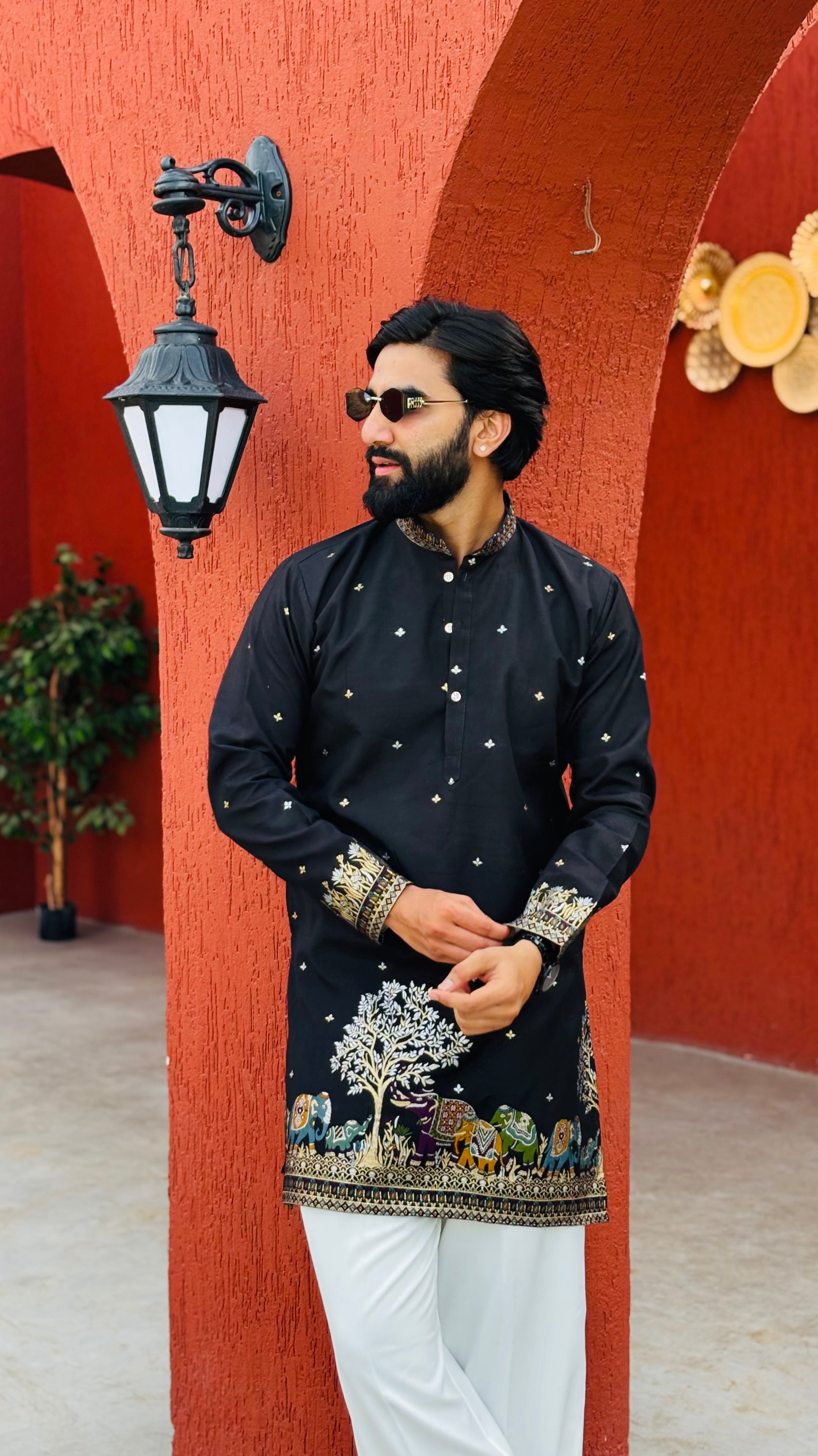BLACK KALPRAAG – ELEPHANT PATTERN JACQUARD SHORT KURTA