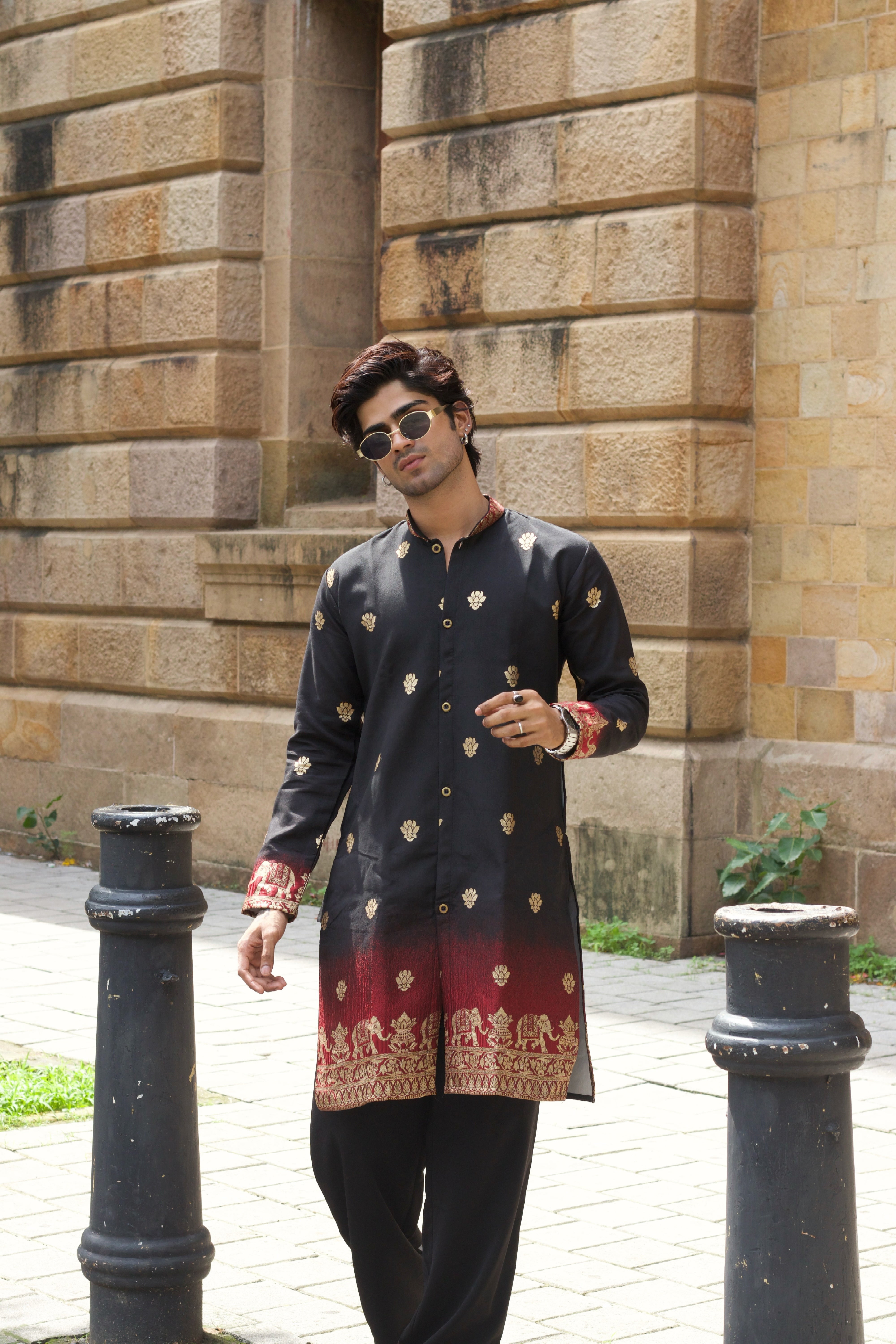 BLACK RED FADE REGAL ELEPHANT WEAVE JACQUARD KURTA