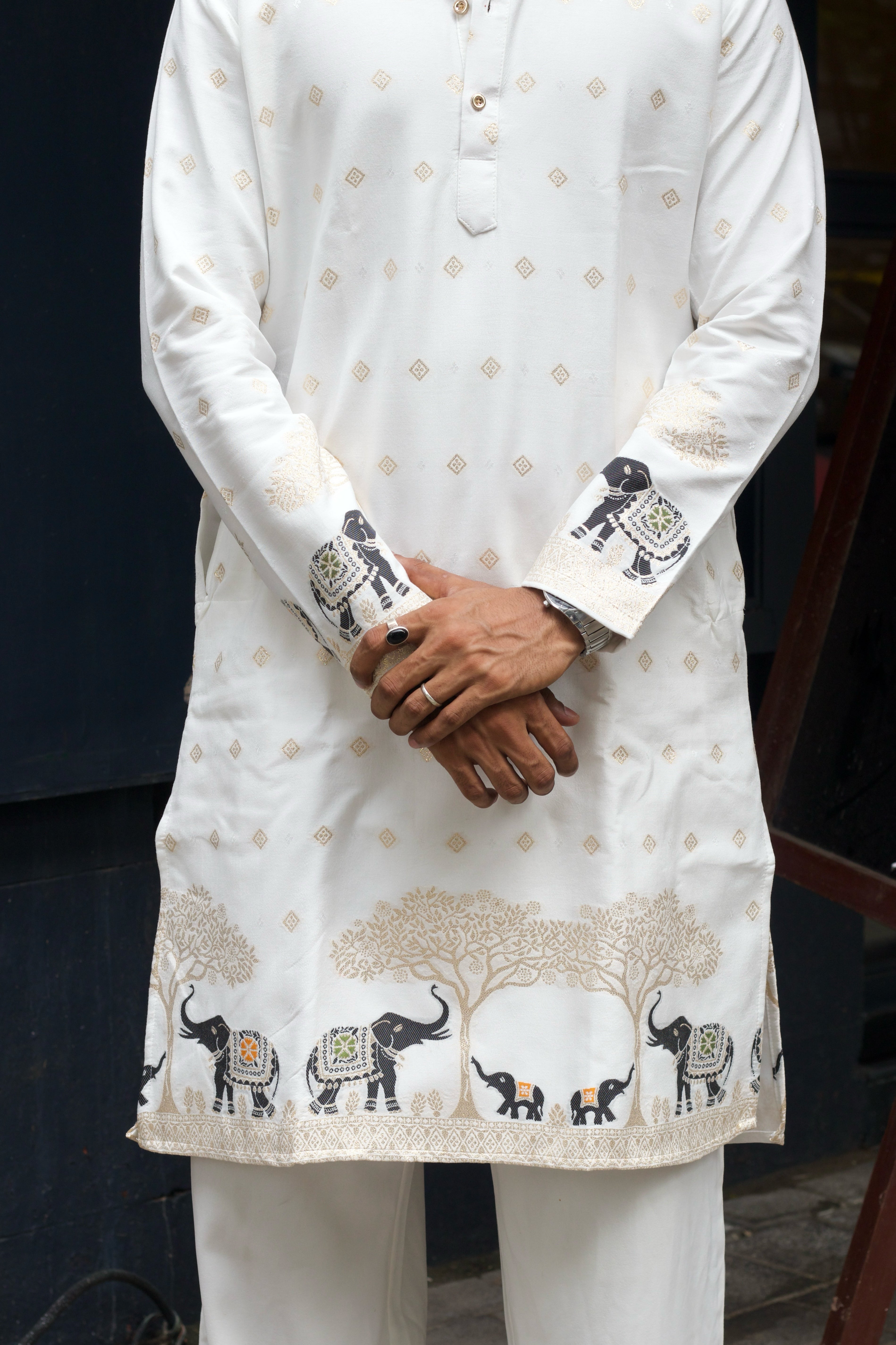 WHITE ELEPHANT PATTERN JACQUARD DESIGNER KURTA