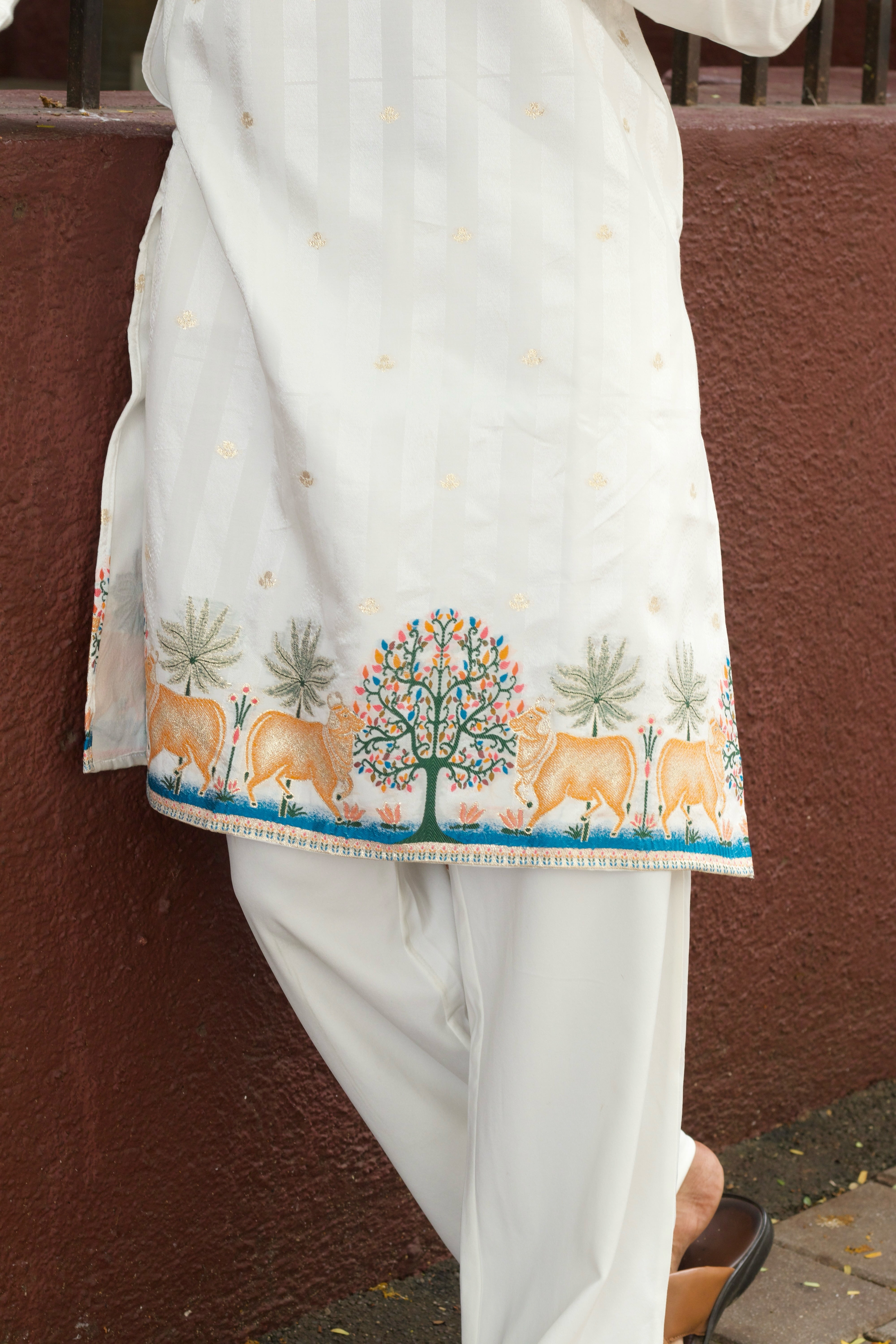 GAURI TRADITIONAL SELECTED JACQUARD DESIGNER KURTA