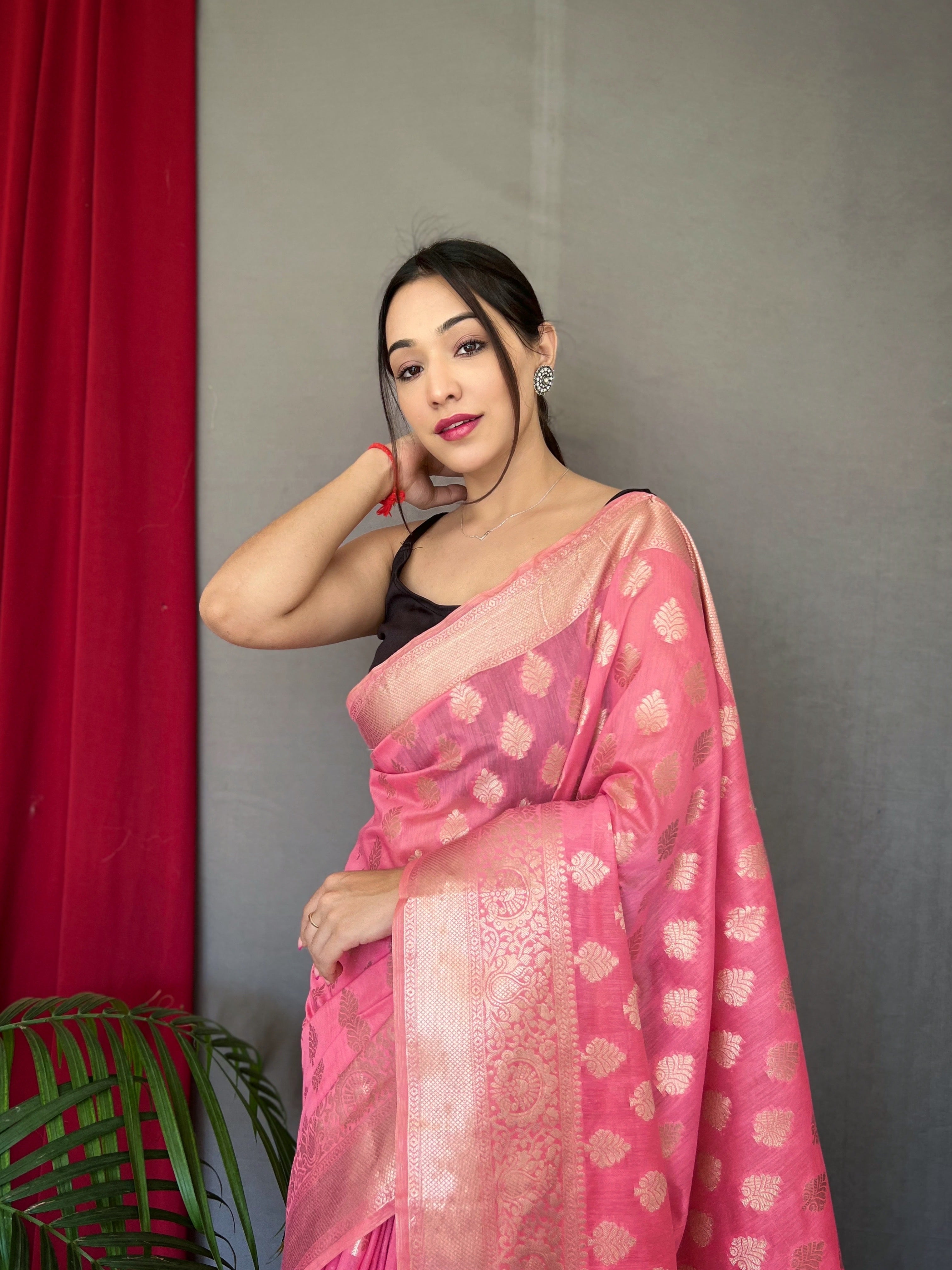 Pink Man Mohini Cotton Muslin Woven Saree