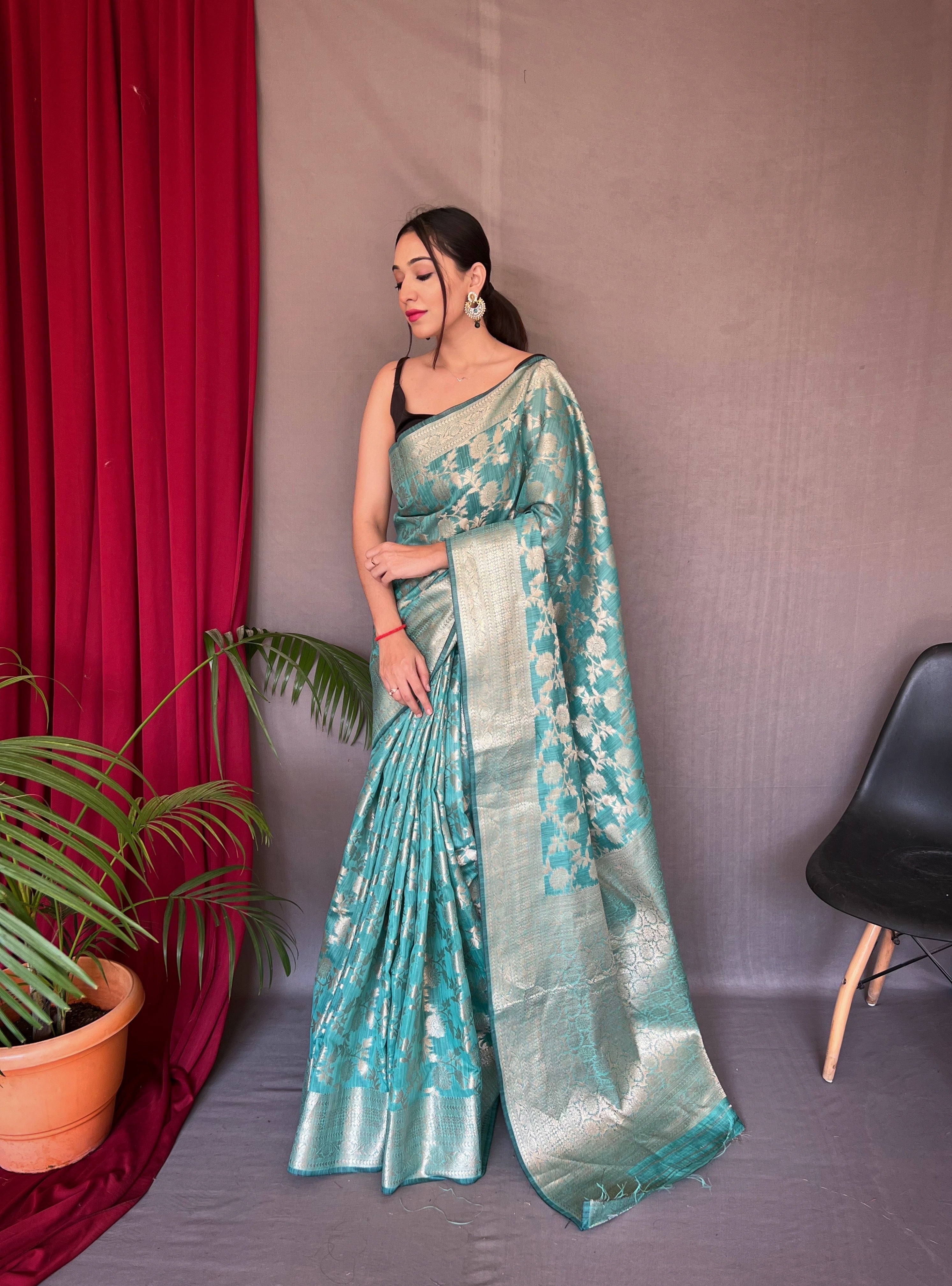 Sea Green Jhalak Cotton Linen Jaal Woven Saree