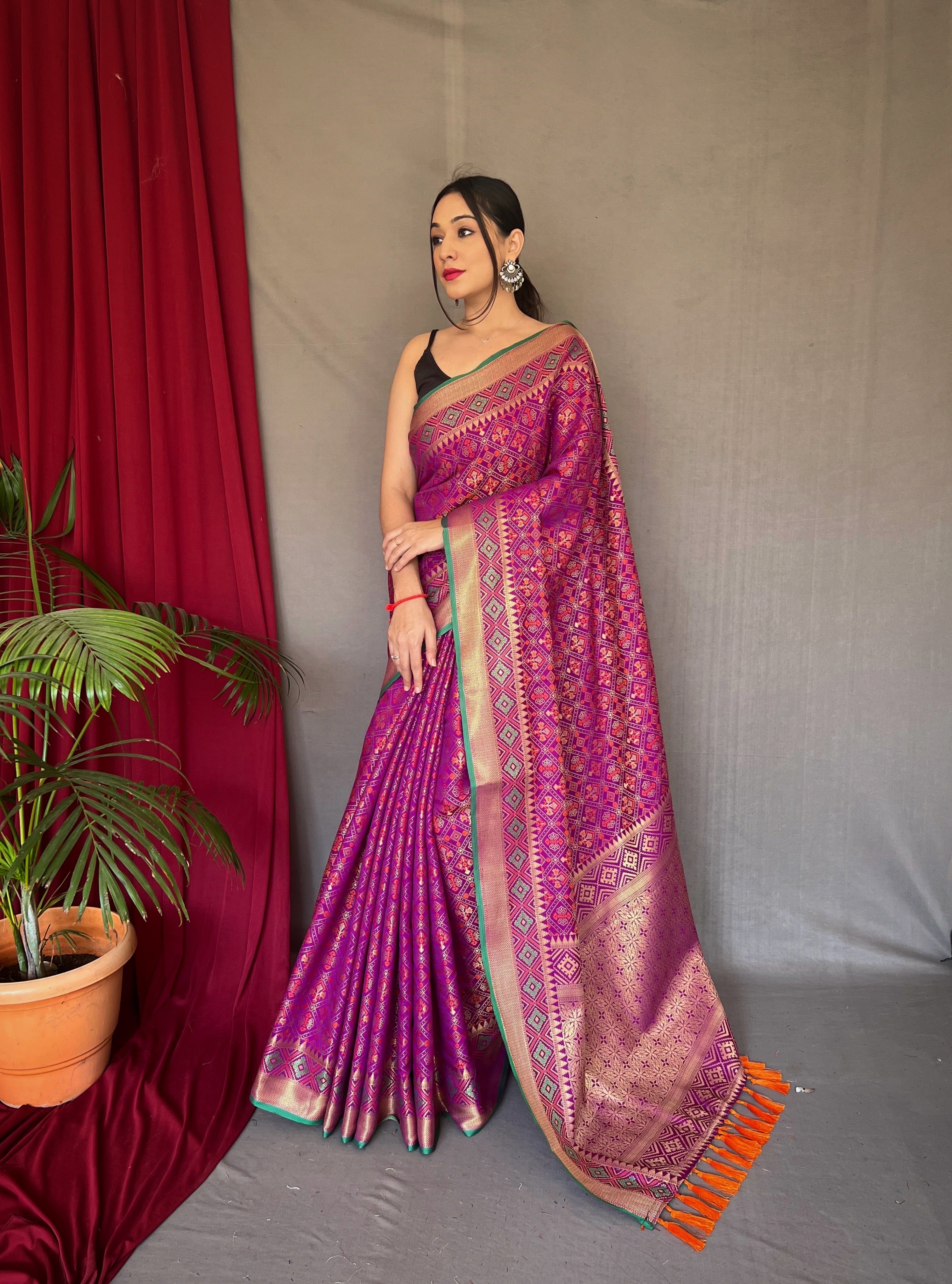 Magenta Purple Rajkoti Patola Silk Woven Saree